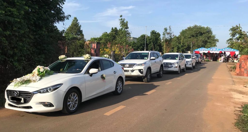 Dịch vụ cho thuê xe 4 7 16 29 45 chổ tại tóc tiên